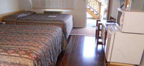 Lazy Bear Lodge Кранбрук Екстер'єр фото